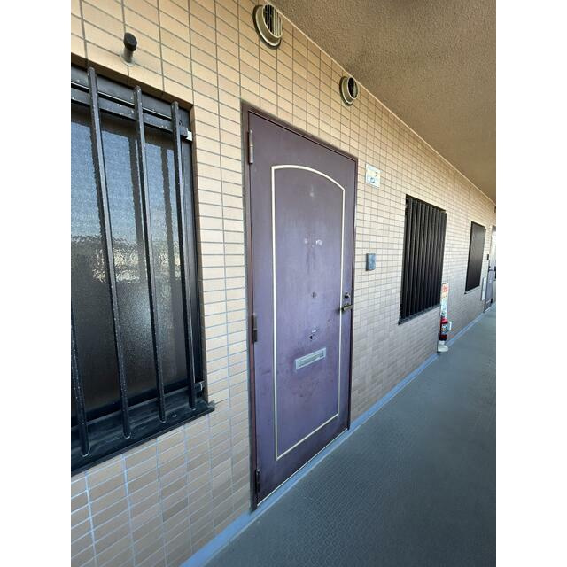 大和市福田４丁目の賃貸マンションのエントランス