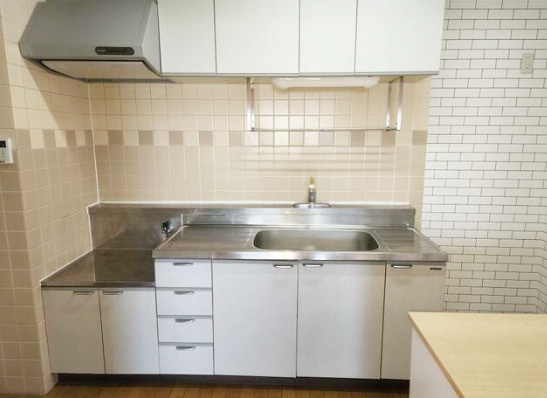 大和市福田４丁目の賃貸マンションのキッチン