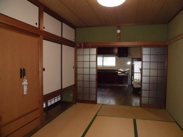 八代市古城町の中古一戸建の和室|１階西側和室