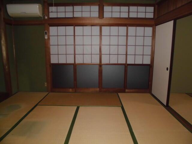 八代市古城町の中古一戸建の和室|１階東側和室（仏間）