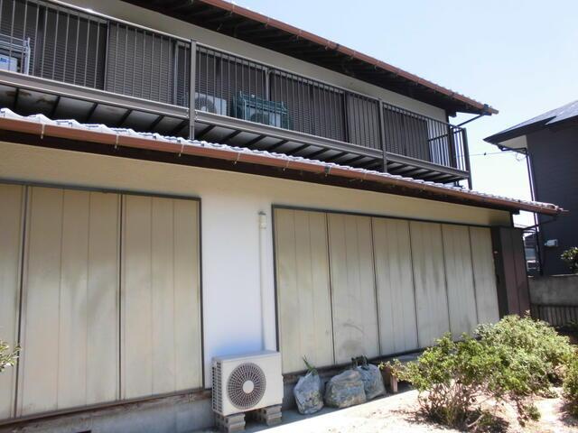 八代市古城町の中古一戸建の外観|南側外観、庭に面しています。