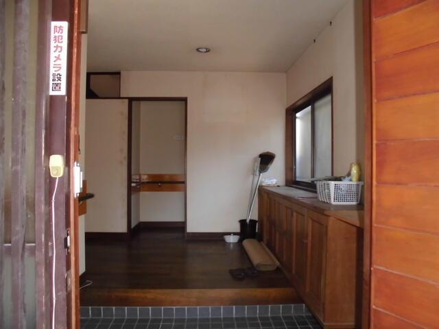 八代市古城町の中古一戸建の玄関|ホール