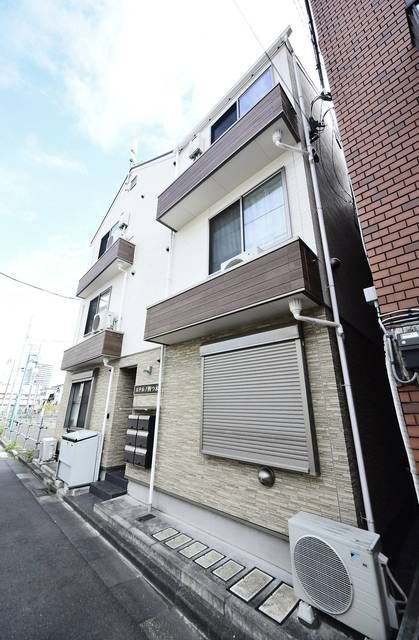 エテルノ四つ木の外観