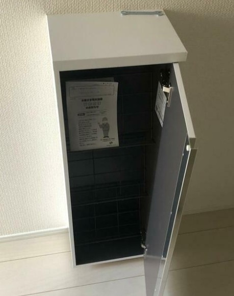 ムーンリバー北小金の玄関