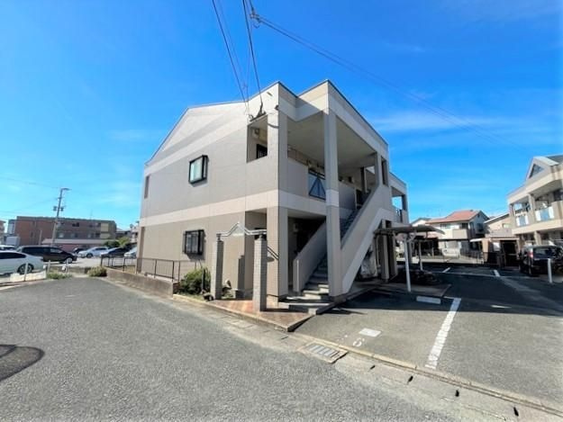 コーポイマージュＡ棟の外観