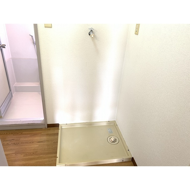 クレール１８のその他|室内洗濯機置き場