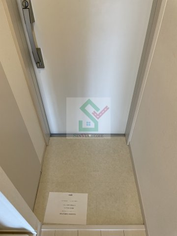 リブリスノウアウルの玄関