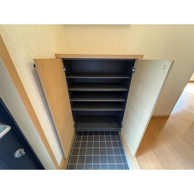 コリーヌ洗足の収納