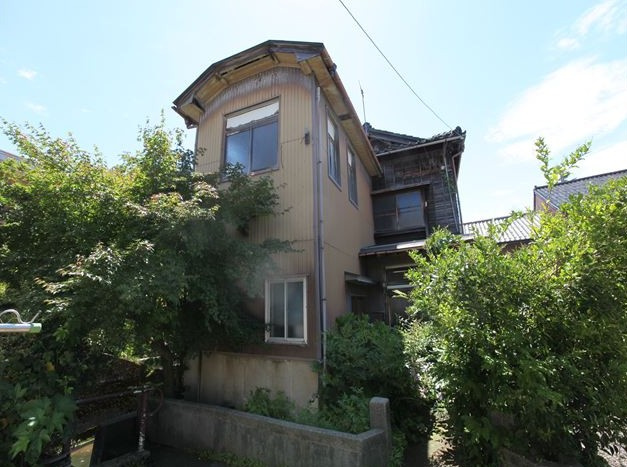 金沢市里見町中古住宅の画像