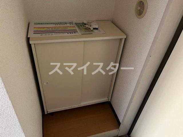 パレス・コヨーの玄関