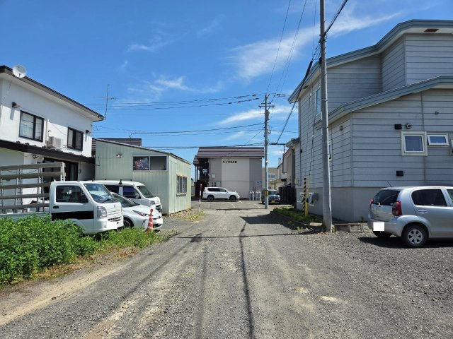 【前面道路含む現地写真】の画像
