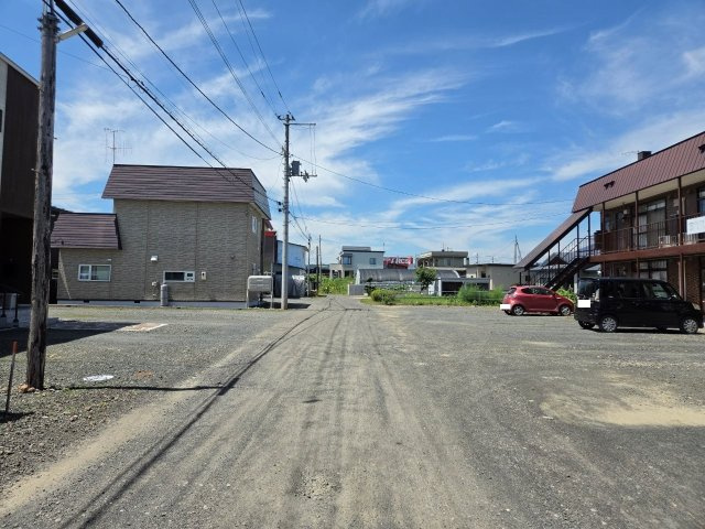 【前面道路含む現地写真】の画像
