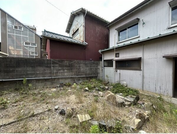喜惣治1丁目事務所兼倉庫の外観