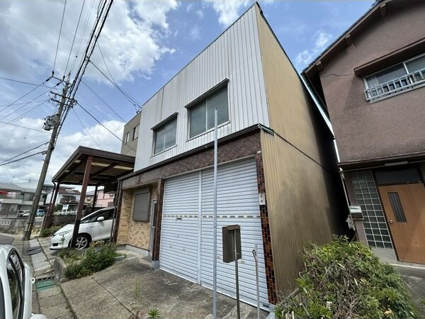喜惣治1丁目事務所兼倉庫の外観