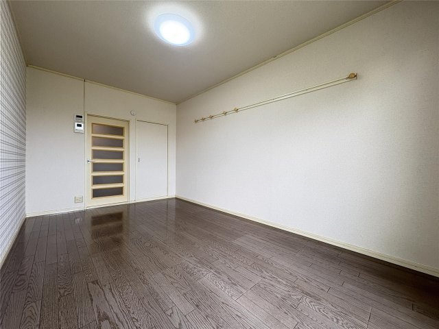 グランデル黒髪のその他