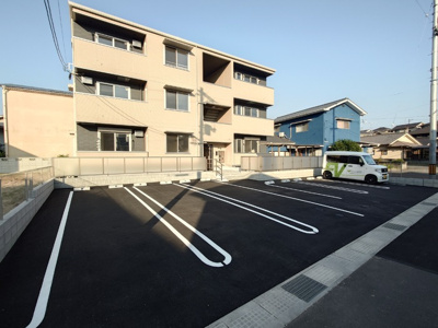 【駐車場】 | シャルレーヌ