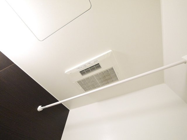 ベルオーブ　Ⅲの設備|お風呂には浴室乾燥機もついてます。