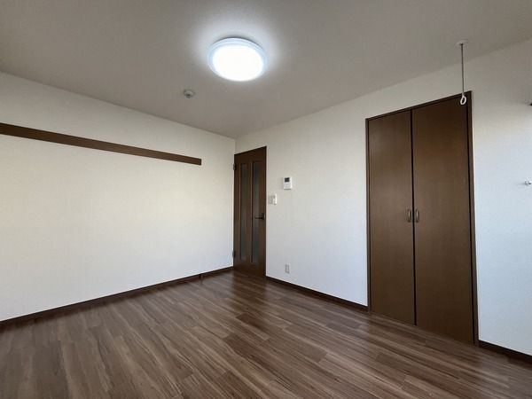 エストールⅡの居間・リビング|他部屋参考写真