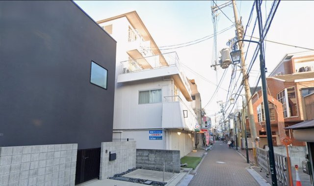 ホワイトハイツ春日