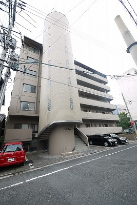 ル・メドサンの駐車場