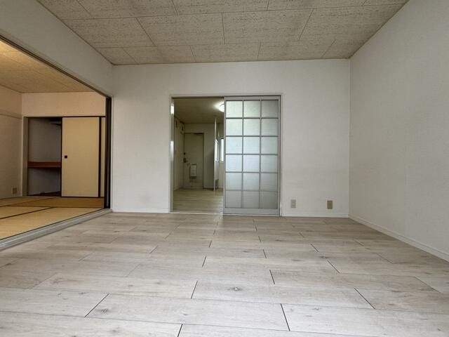 梨の木ハイツの洋室