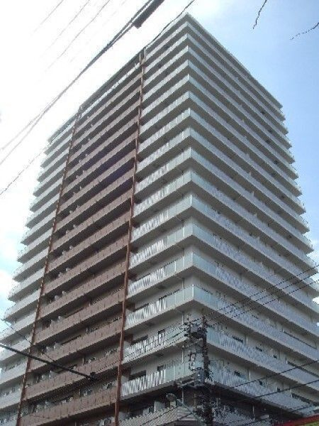 プラウドタワー亀戸の外観