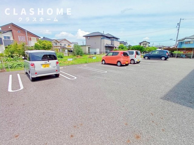 グランマルシェ　　　刈谷市近郊の賃貸はクラスホームの駐車場