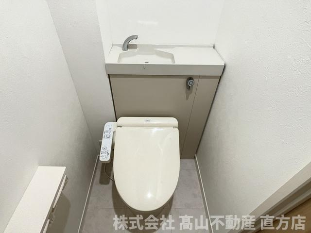 直方市大字頓野のアパートのトイレ