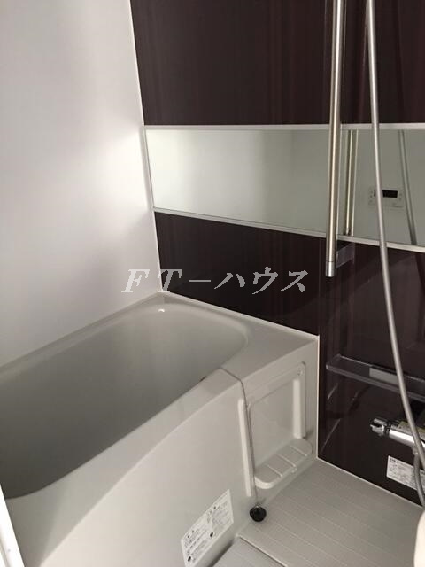 ブライツ幕張の浴室|独立洗面台