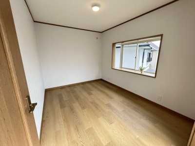 【洋室】 | 新甲陽町中古戸建