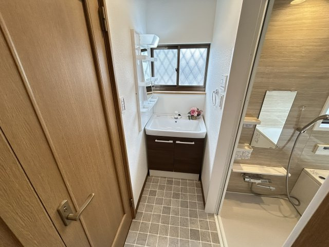 【ランドリースペース】 | 新甲陽町中古戸建