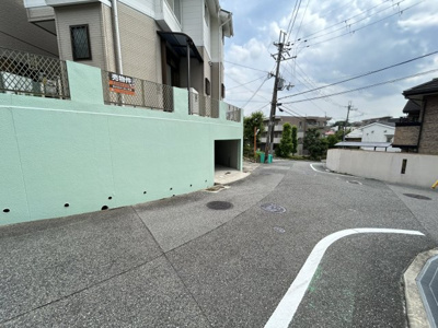 【前面道路含む現地写真】 | 新甲陽町中古戸建