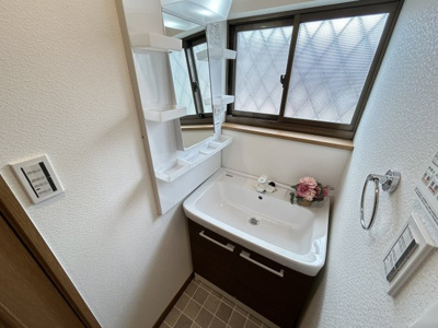 【独立洗面台】 | 新甲陽町中古戸建