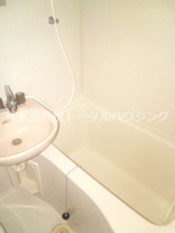 甲の原セントジュエルの浴室