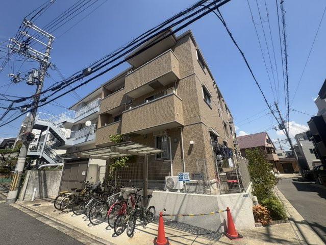 エルスール江坂の外観