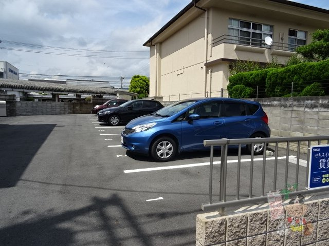 プロフェッサＳ＆Ｙの駐車場