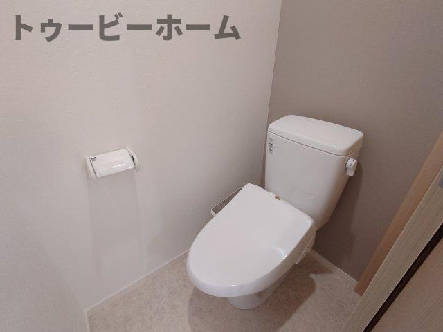 キャメル入曽5のトイレ|清潔感のあるトイレです