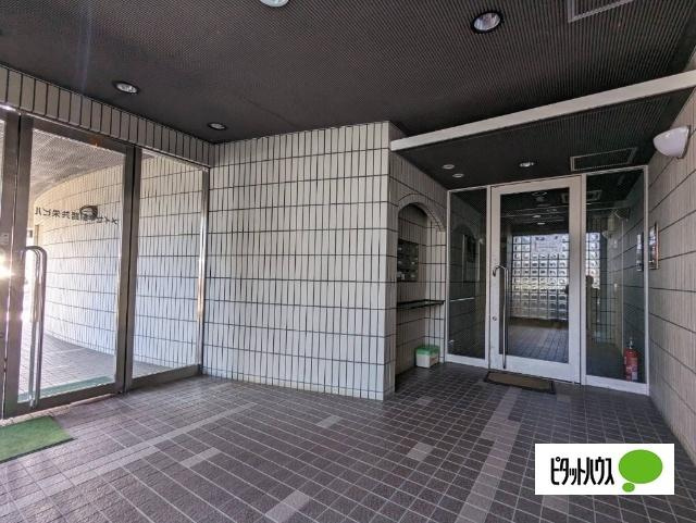 メイセイマンションのエントランス