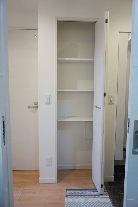 ＲＥＳＩＤＥＮＣＥ丸の内七間町の玄関