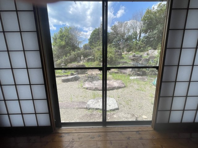 津山市上横野　中古住宅　平屋　5LDKの展望|お庭が見渡せます