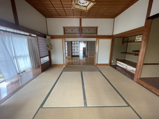 津山市上横野　中古住宅　平屋　5LDKの和室|8畳