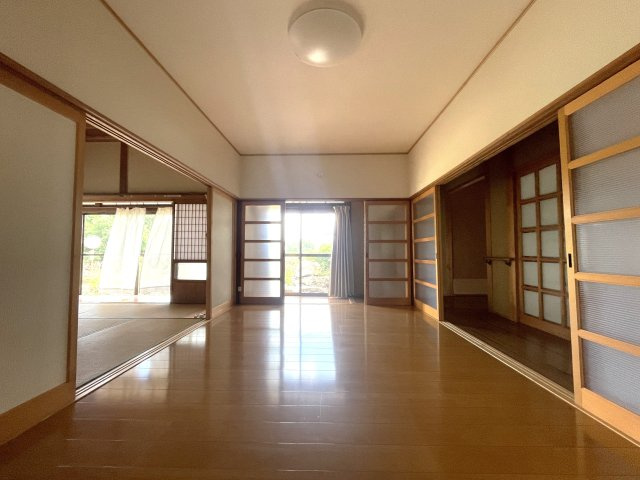 津山市上横野　中古住宅　平屋　5LDKの洋室