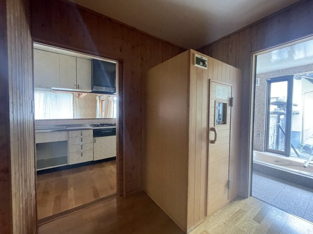 津山市上横野　中古住宅　平屋　5LDKの設備|サウナ
