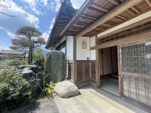 津山市上横野　中古住宅　平屋　5LDKの庭