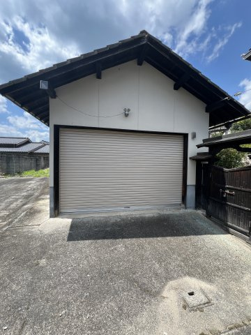 津山市上横野　中古住宅　平屋　5LDKの設備|倉庫