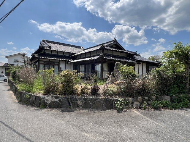 津山市上横野　中古住宅　平屋　5LDKの外観