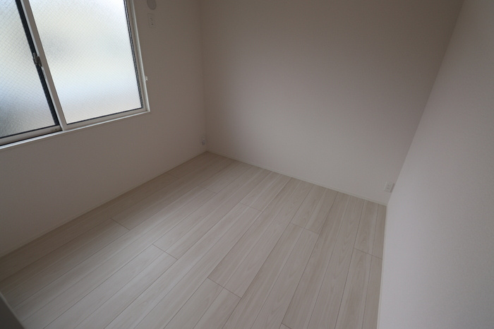 D-room FIRST 大善寺駅前の洋室|明るい洋室です