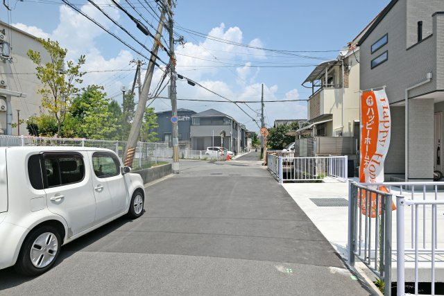 尼崎市西昆陽1丁目新築一戸建て│2LDK+2S+駐車1台可の前面道路含む現地写真|前面道路は西側6.0ｍ公道です。