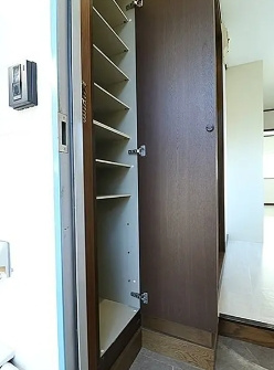 プレステージ新沢Ⅰの玄関