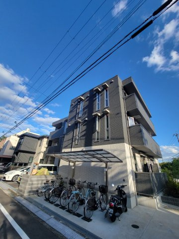 パインヒルズ嘉平の外観